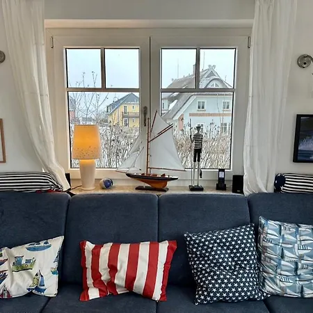Ferienhaus 104 Alt Reddevitz